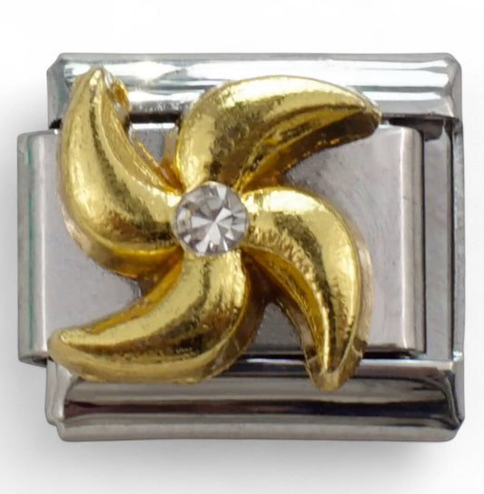 Pinwheel with Diamond